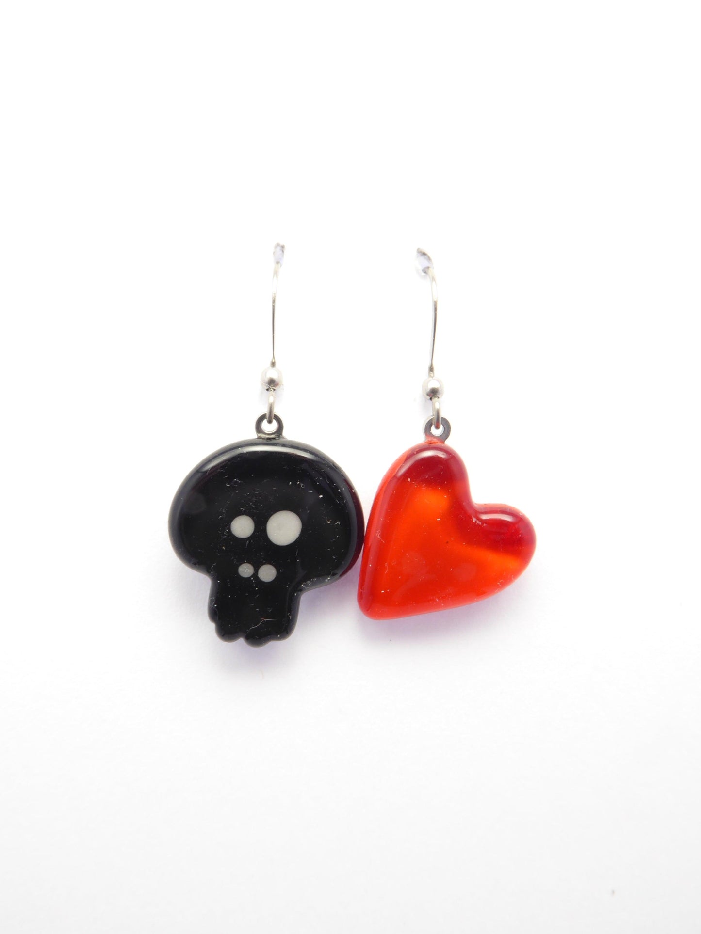 Earrings heart & skull (options)